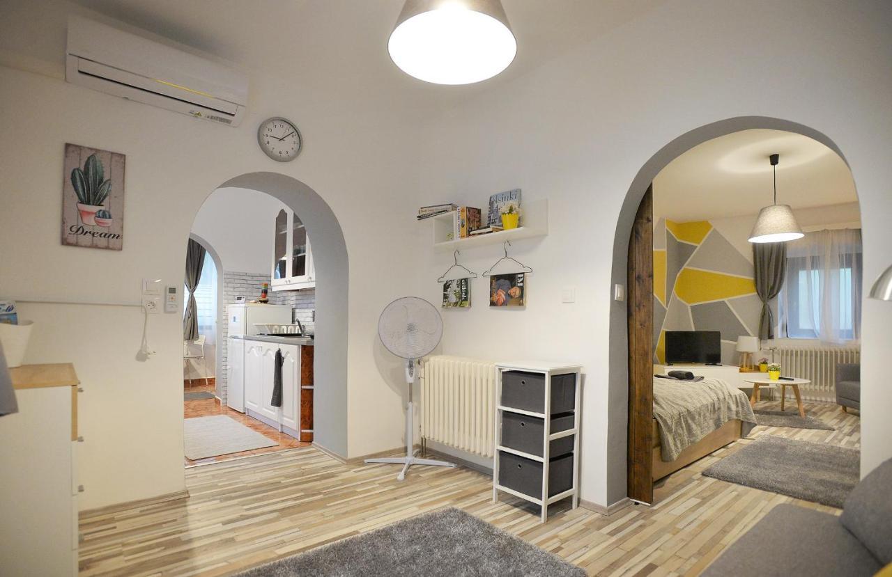 Castle Garden Apartman Eğri Dış mekan fotoğraf