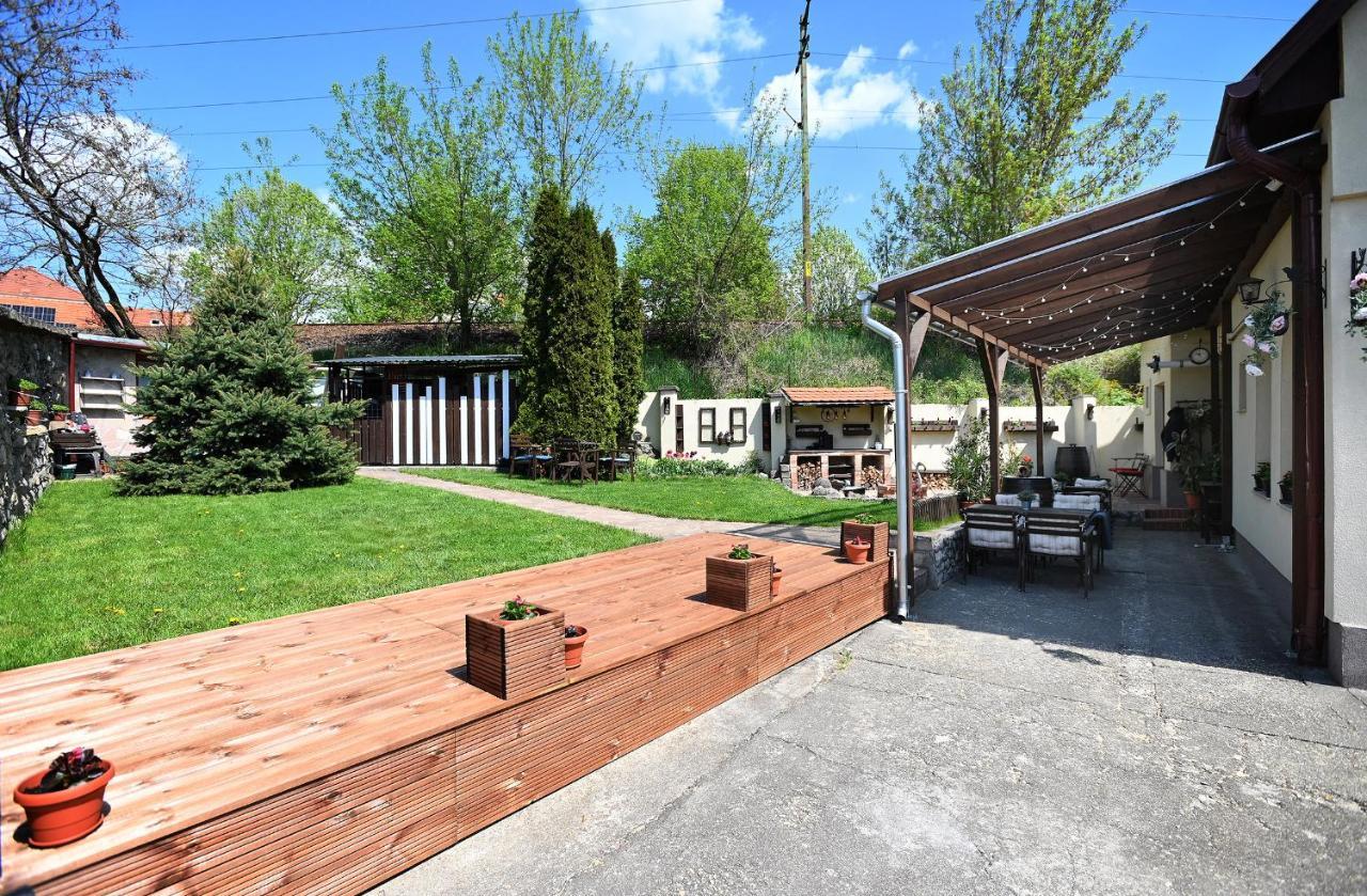 Castle Garden Apartman Eğri Dış mekan fotoğraf